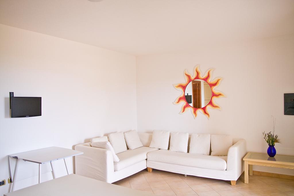 I Mirti Di Porto Pozzo Apartment Екстериор снимка